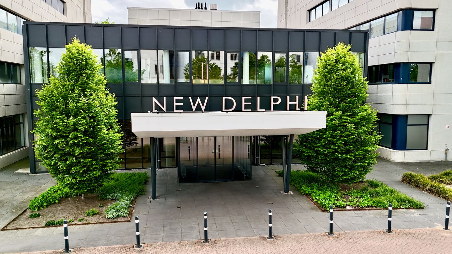 Bekijk foto 4 van Rijnzathe 6