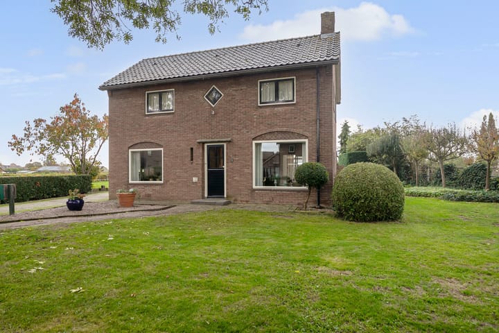 Photo 2 of Kampsestraat 9