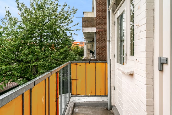 Photo 6 of Morelstraat 90