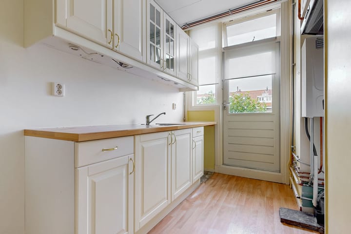 Photo 15 of Morelstraat 90