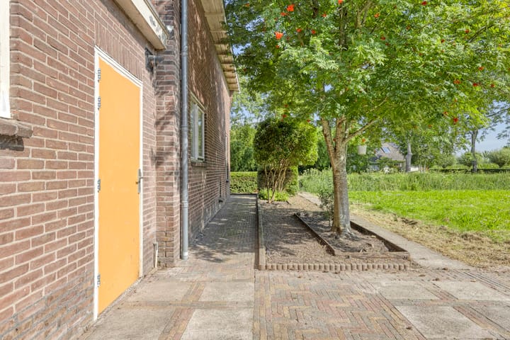 Photo 31 of Kerkstraat 81