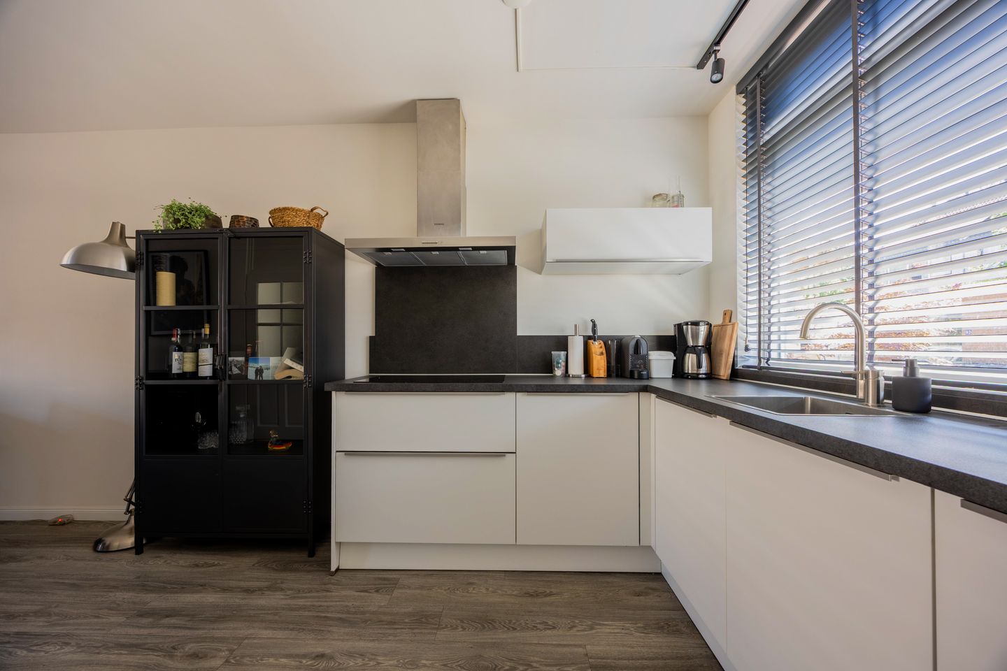 Foto 5 van Koningsholster 83