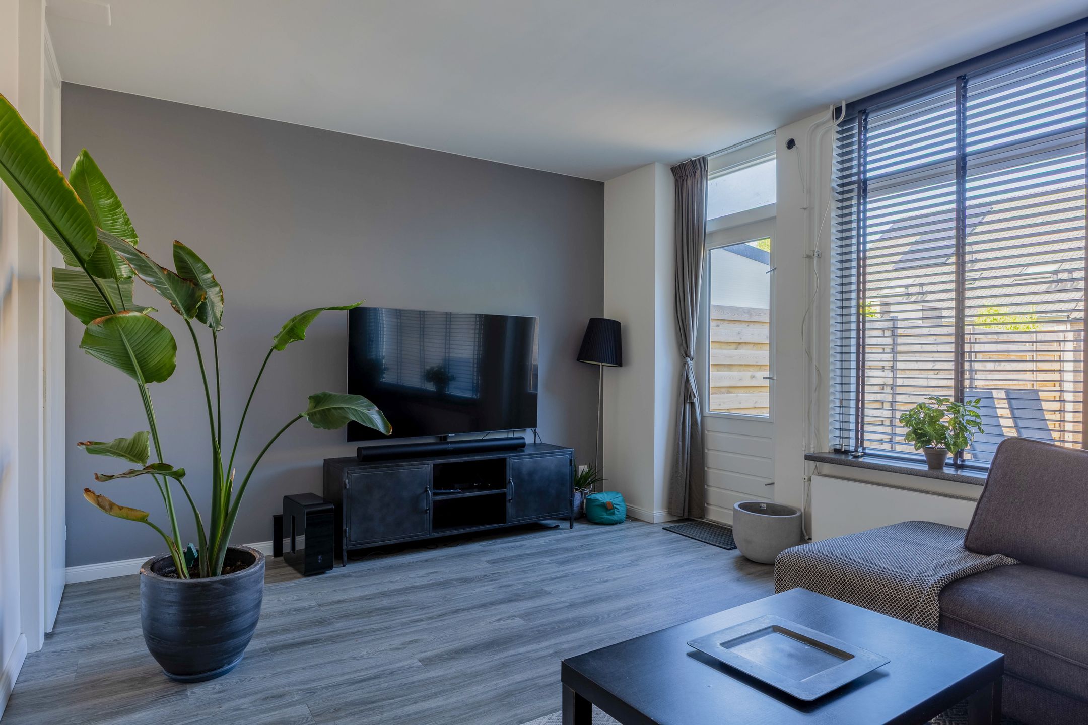 Foto 9 van Koningsholster 83