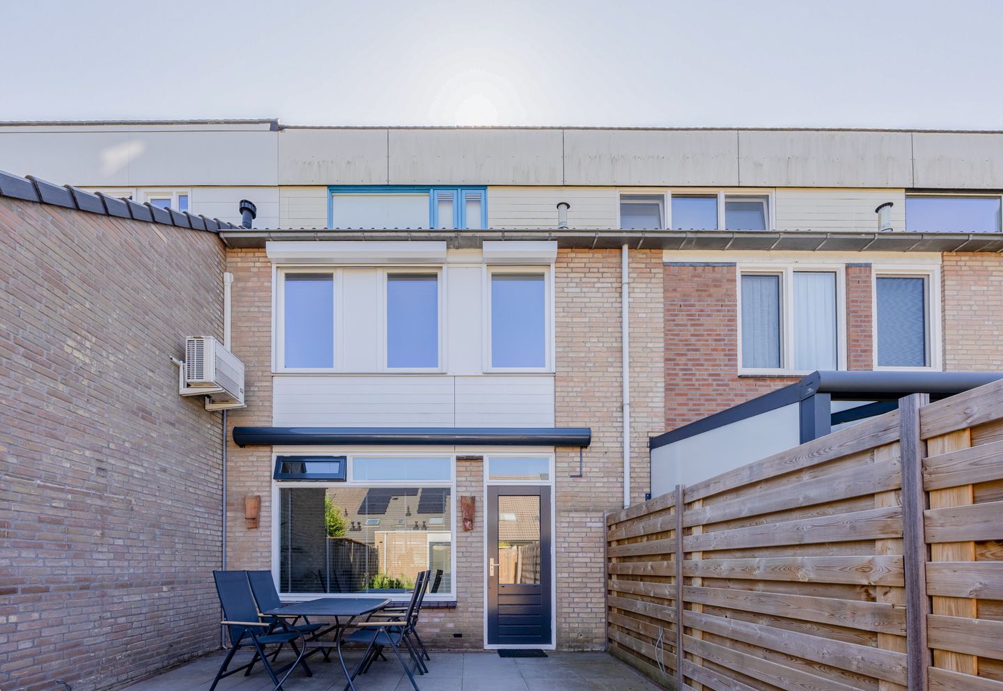 Foto 25 van Koningsholster 83