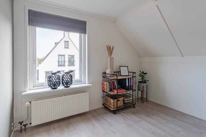 Foto 32 van Tuinstraat 13