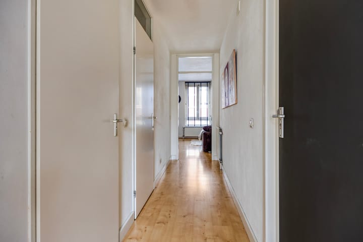 Foto 5 van Albert Cuypstraat 4-2