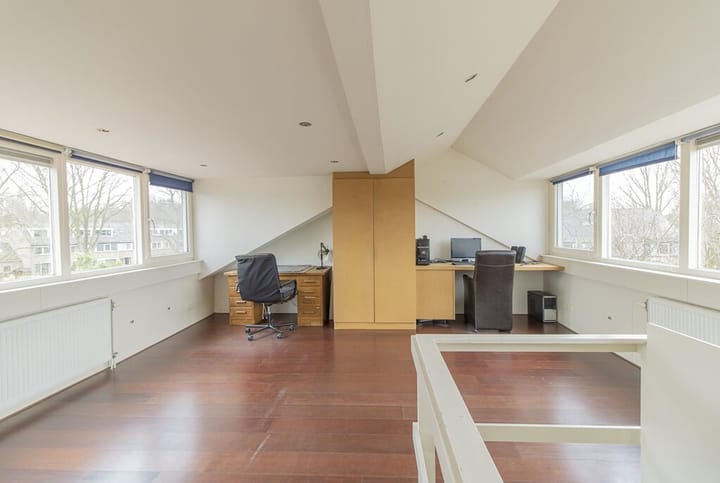 Foto 19 van van der Helstpark 57