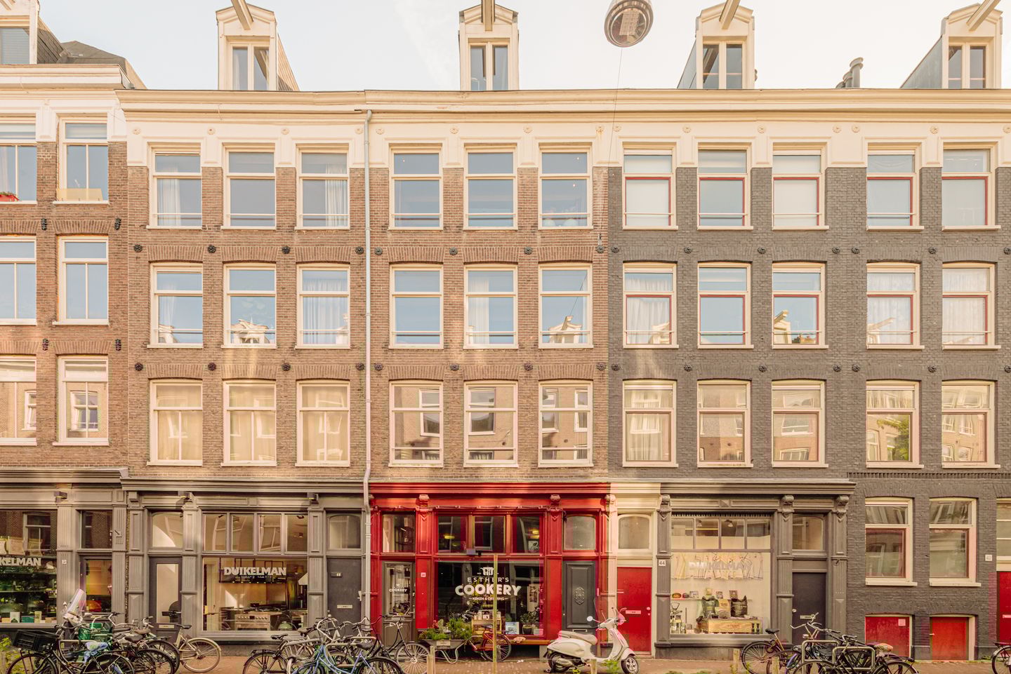 View photo 2 of Gerard Doustraat 46-H