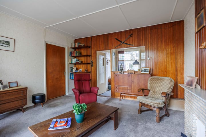 Photo 19 of Spaarbankstraat 6