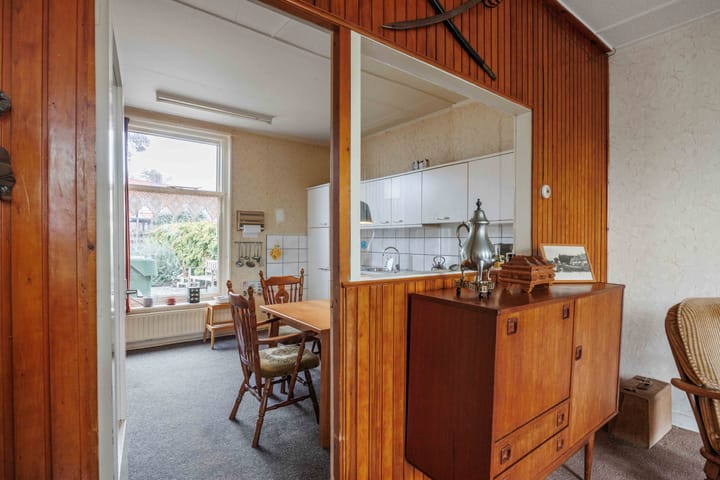 Photo 23 of Spaarbankstraat 6