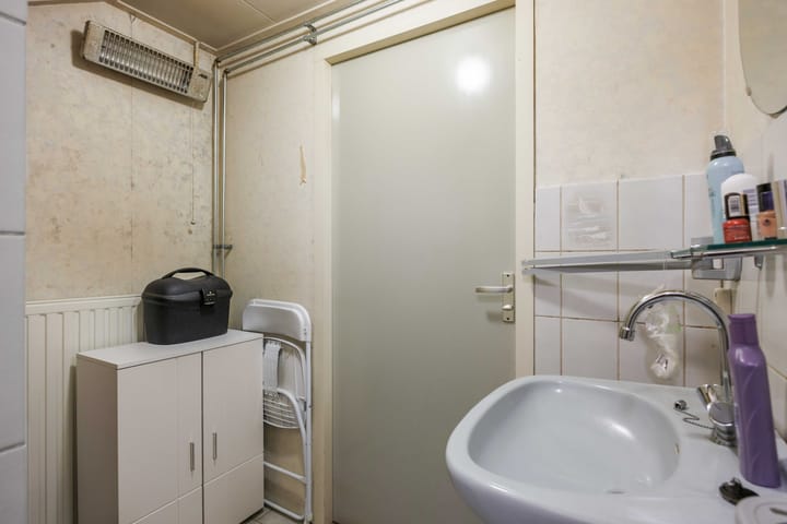 Photo 34 of Spaarbankstraat 6