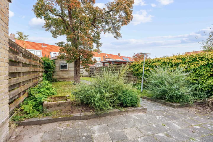 Photo 38 of Spaarbankstraat 6