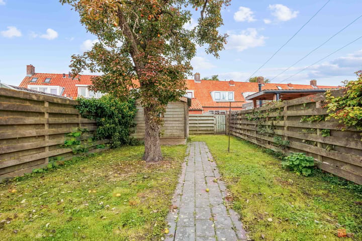 Photo 39 of Spaarbankstraat 6