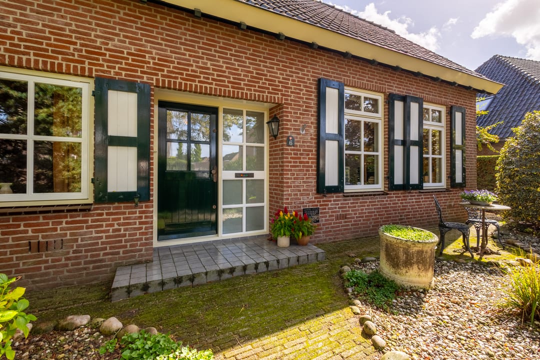 Photo 11 of Anemoonstraat 6