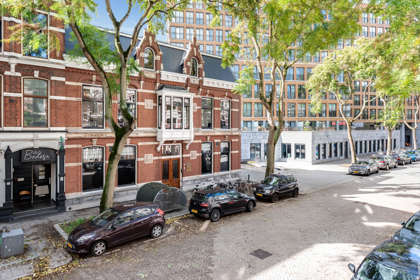 Bekijk foto 1 van Van Vollenhovenstraat 7
