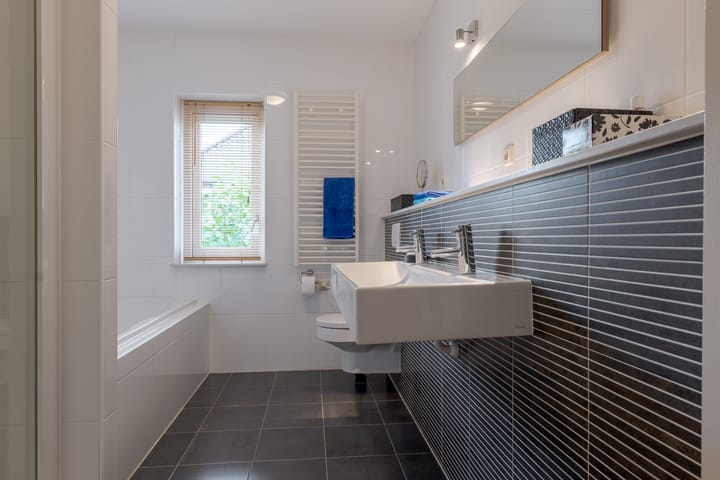 Foto 5 van Kamperfoelie 11