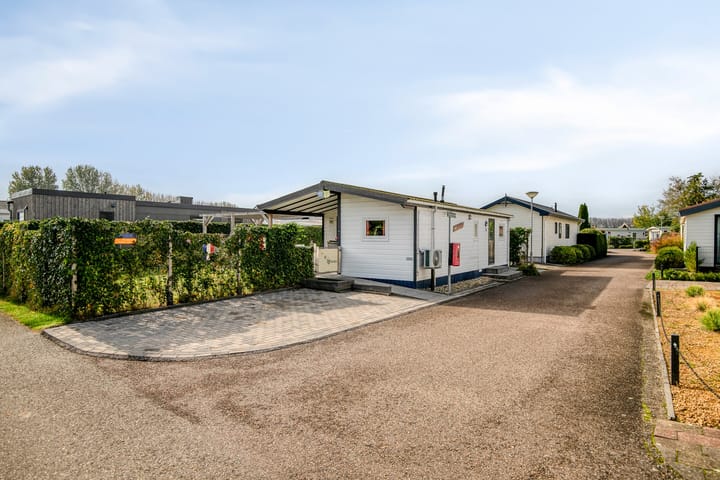 Photo 35 of Nieuwlandseweg 76