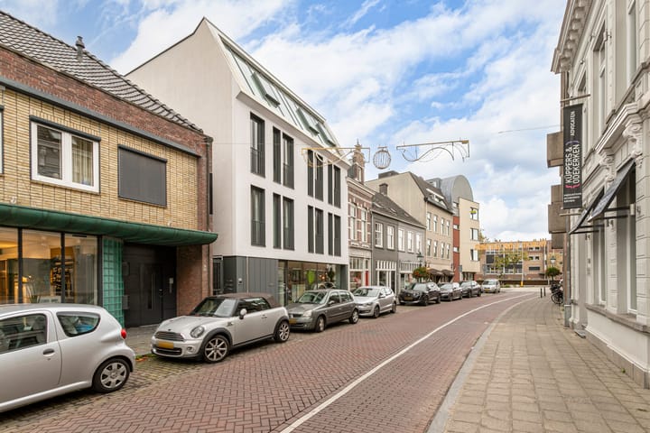 Foto 31 van Ginnekenweg 180-A1