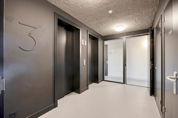 Foto 8 van Maashaven N.z. 727