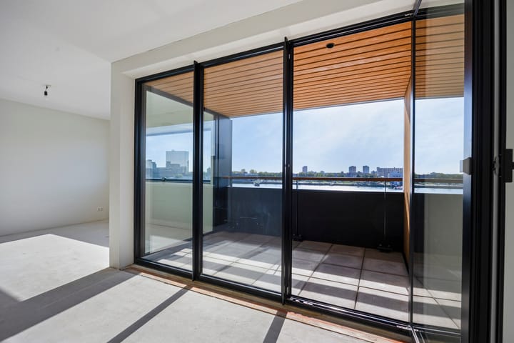 Foto 23 van Maashaven N.z. 727