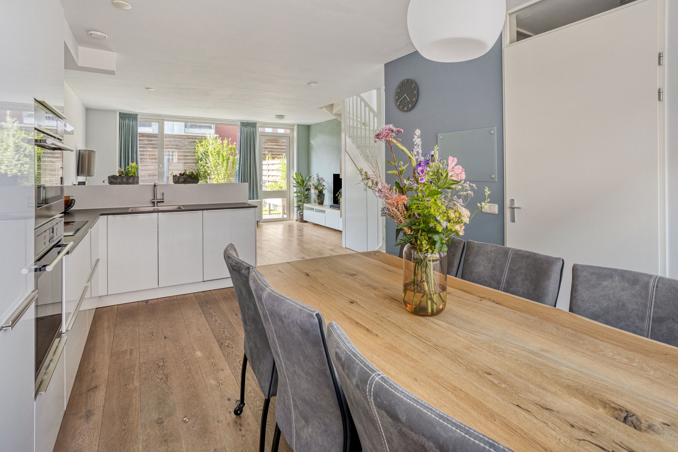 Foto 9 van van Boelenstraat 26