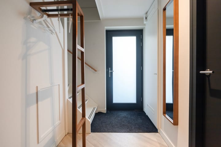 Photo 6 of De Burd 25-B012