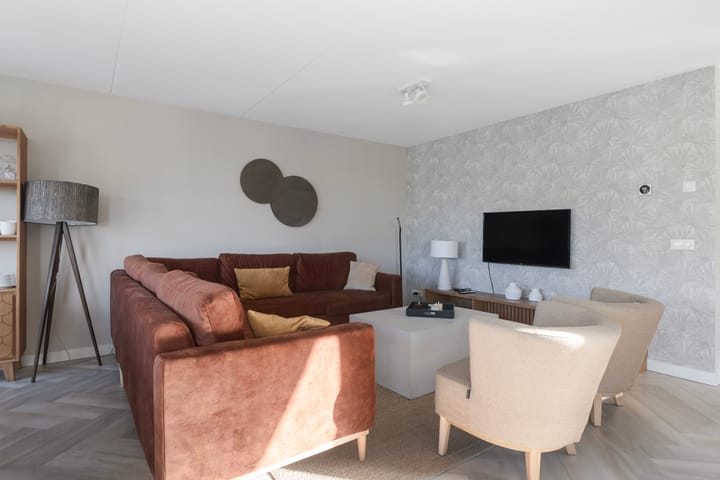 Photo 9 of De Burd 25-B012