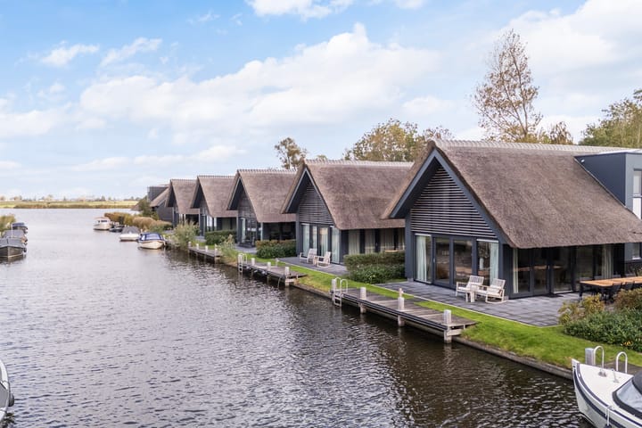 Photo 40 of De Burd 25-B012