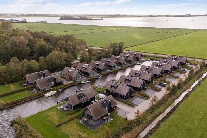 Photo 45 of De Burd 25-B012