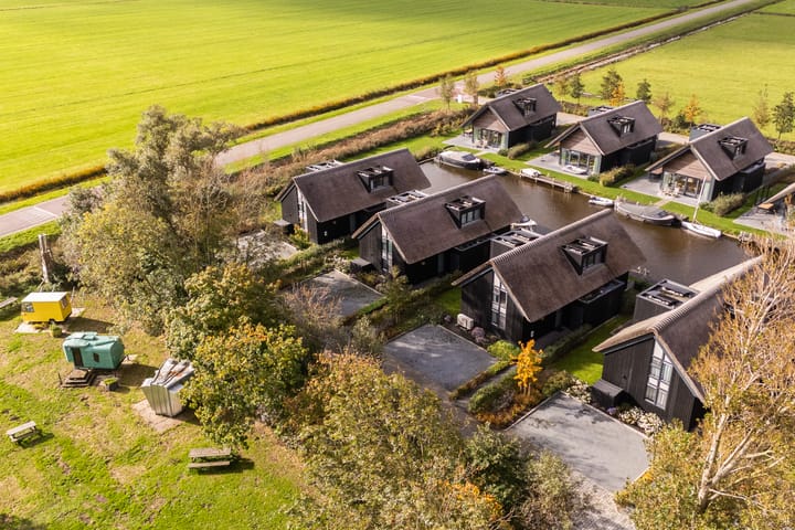 Photo 50 of De Burd 25-B012