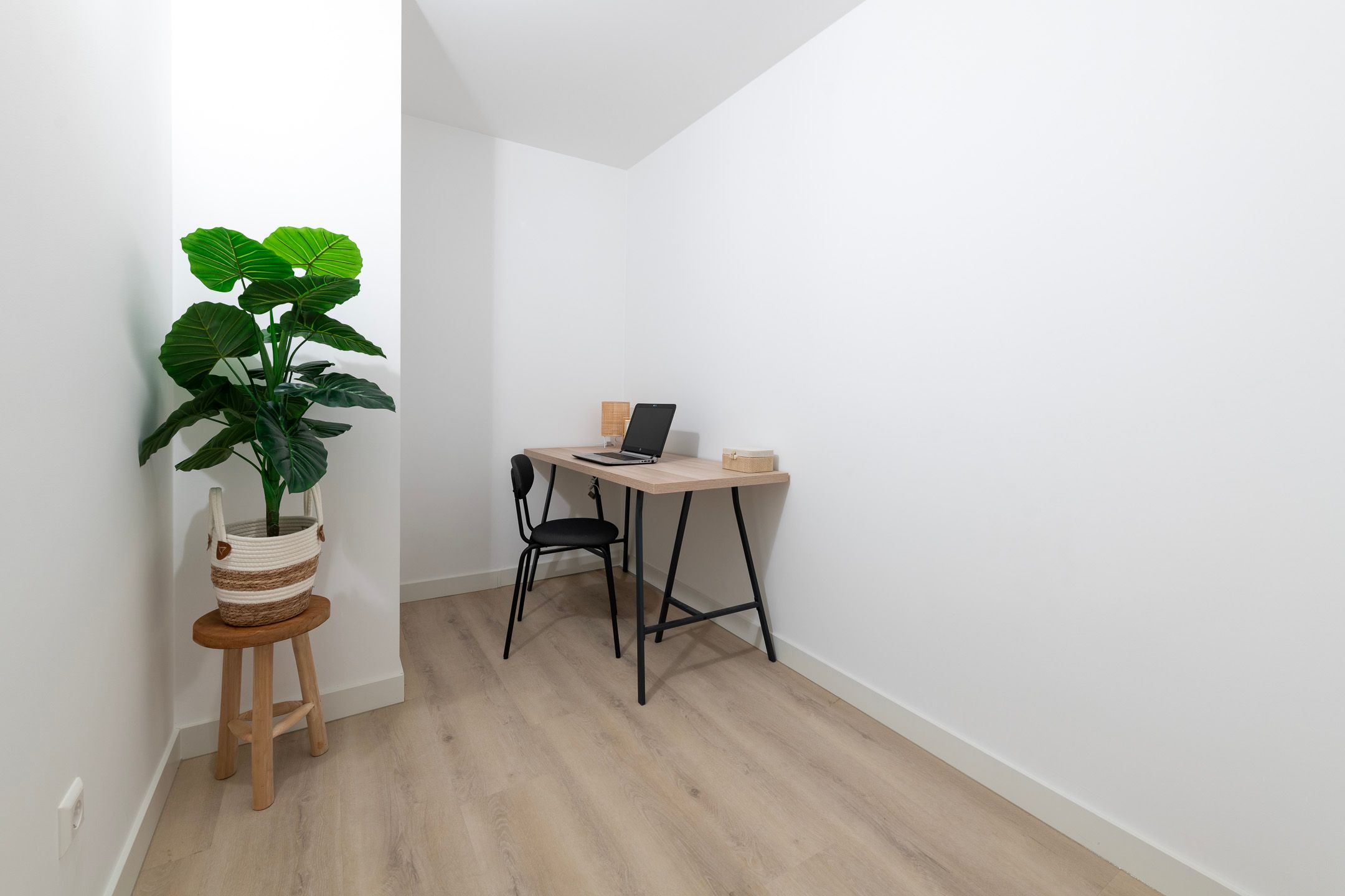 Foto 12 van Middellaan 8-A