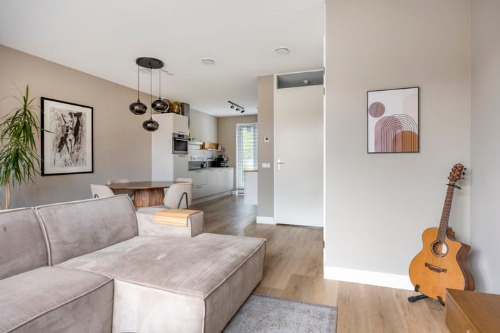 Photo 2 of Zwembaan 108