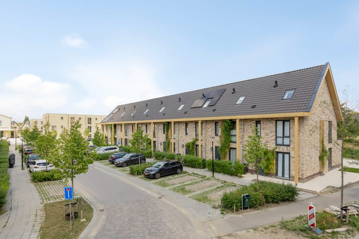 Photo 27 of Zwembaan 108