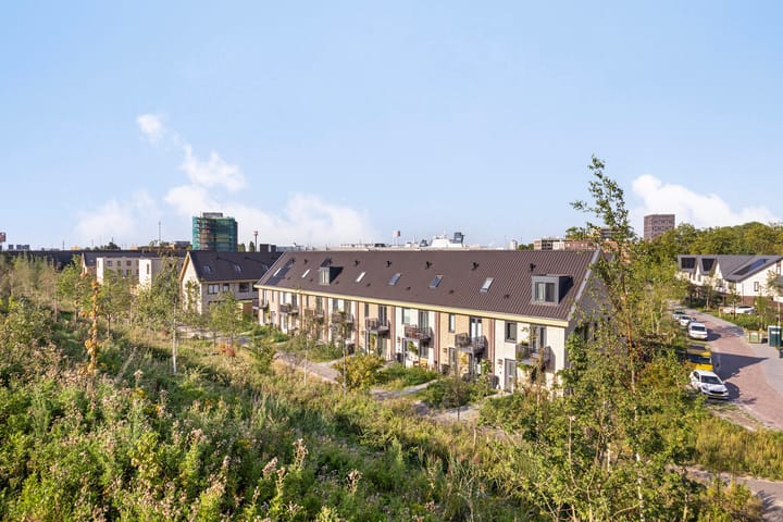 Photo 31 of Zwembaan 108