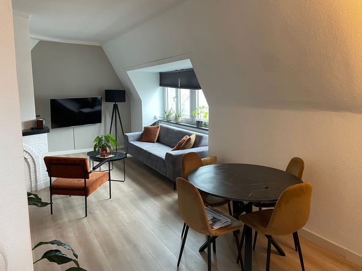 Photo 4 of Parade 80-C