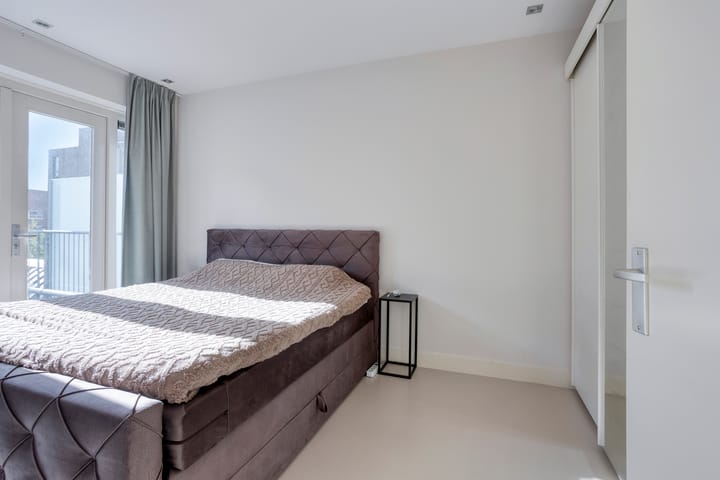 Photo 12 of Oostwal 158-A