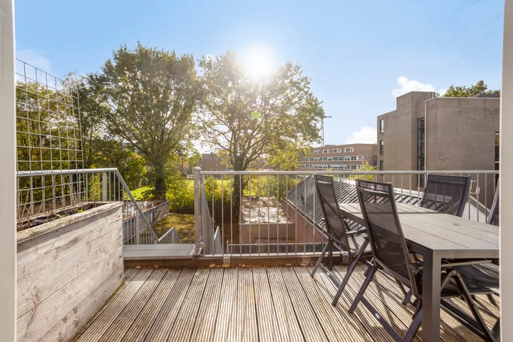 Photo 19 of Oostwal 158-A