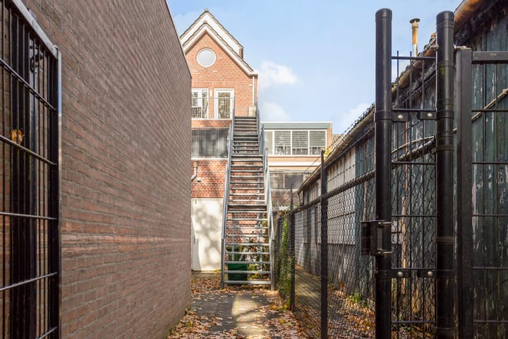 Photo 22 of Oostwal 158-A