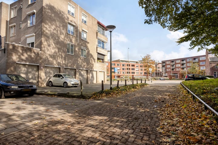 Photo 23 of Oostwal 158-A