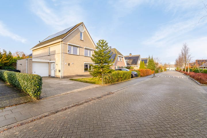 Photo 4 of Emil Noldestraat 55