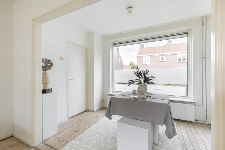 Foto 12 van Hugo de Grootstraat 116