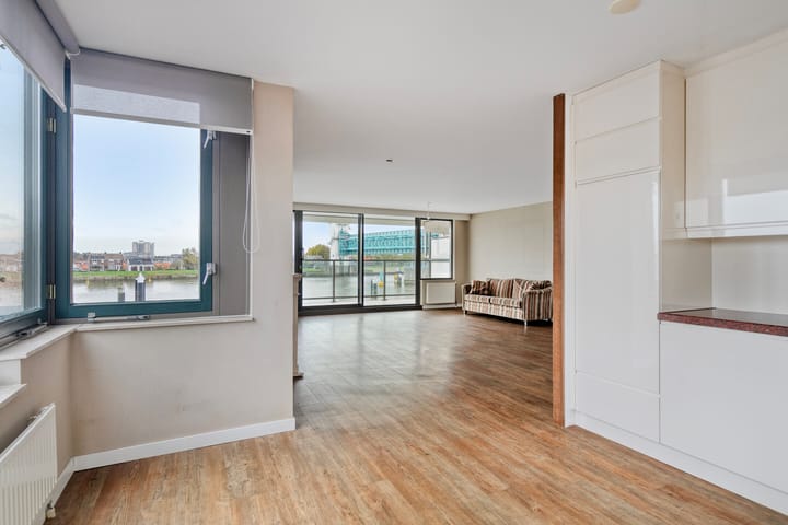 Foto 12 van Ketensezoom 5