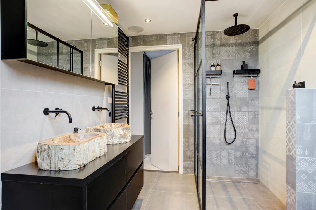 Foto 17 van Burg. S. Schagenstraat 1