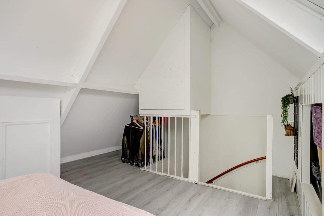 Foto 23 van Burg. S. Schagenstraat 1