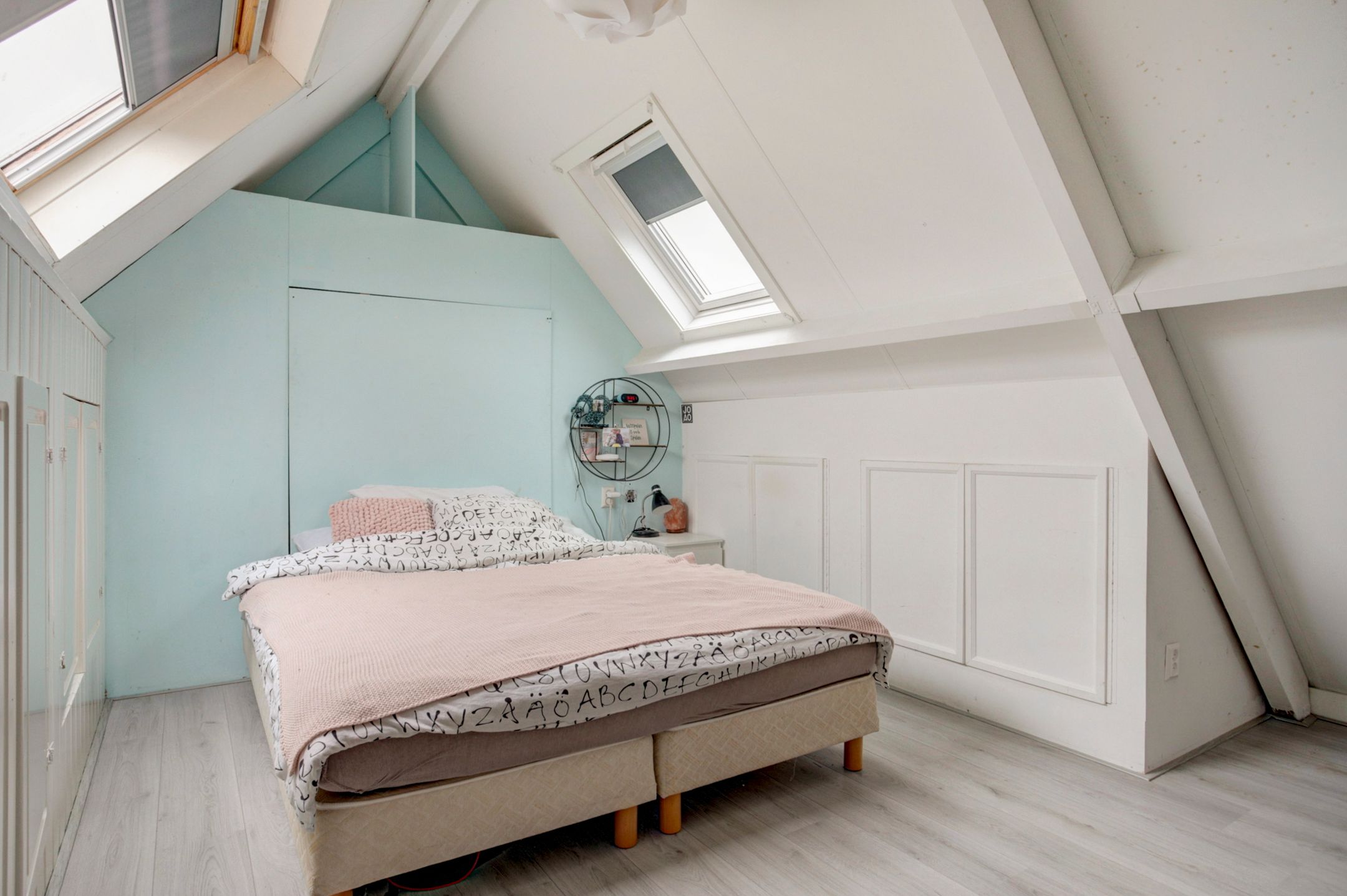 Foto 24 van Burg. S. Schagenstraat 1