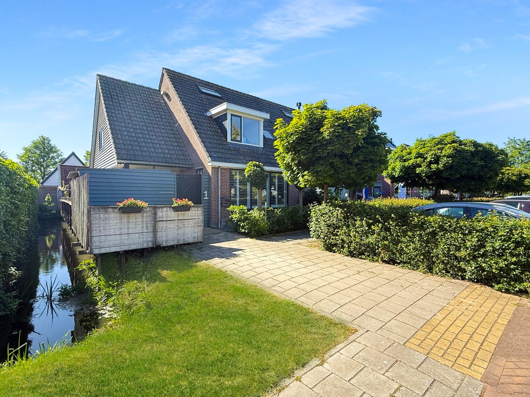 Foto 28 van Burg. S. Schagenstraat 1