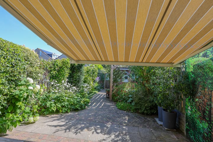 Foto 21 van Charlie Chaplinweg 19