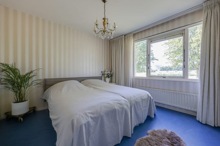 Foto 23 van Charlie Chaplinweg 19