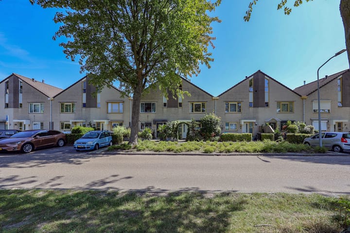 Foto 40 van Charlie Chaplinweg 19