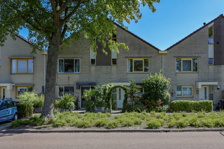 Foto 42 van Charlie Chaplinweg 19